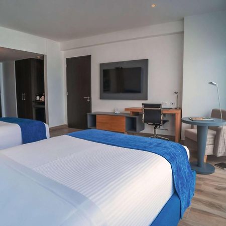 Wyndham Guayaquil, Puerto Santa Ana Hotell Exteriör bild
